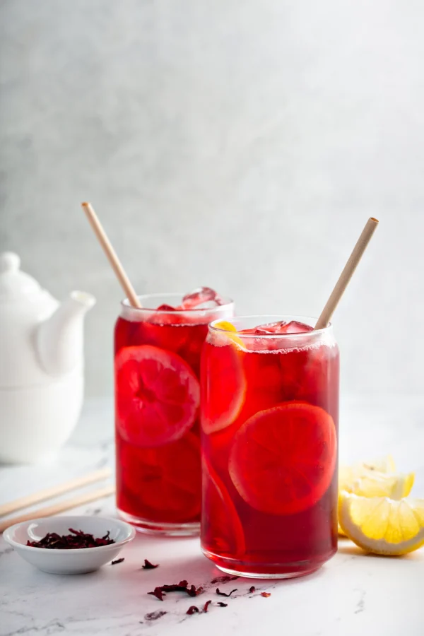 Brewed-Hibiscus-Tea-in-a-Glass-Cup